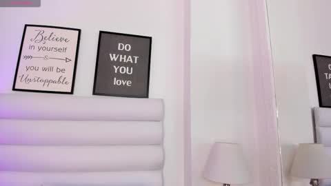 abbey_walker online show from March 4, 2026, 11:27 am