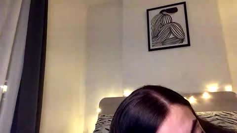 Snapshot of abbie_xo1 chatting on October 2, 2025, 6:37 pm Abbie xo online show from October 2, 2025, 6:37 pm