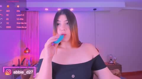 Snapshot of abbieedmond chatting on November 25, 2025, 3:50 am Abbie Edmond online show from November 25, 2025, 3:50 am