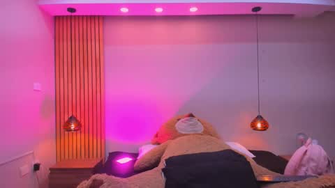 Snapshot of abbieedmond chatting on December 17, 2025, 3:45 am Abbie Edmond online show from December 17, 2025, 3:45 am