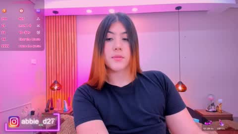 Snapshot of abbieedmond chatting on December 20, 2025, 4:08 am Abbie Edmond online show from December 20, 2025, 4:08 am