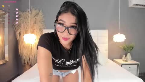 Snapshot of abbiejordan chatting on November 28, 2025, 11:07 pm Abbie online show from November 28, 2025, 11:07 pm