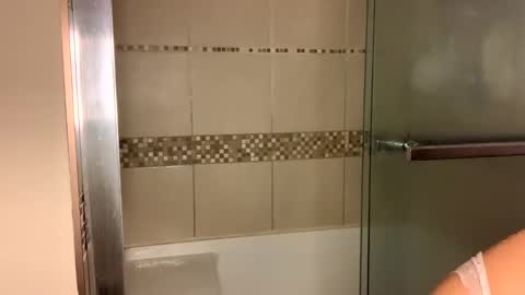 Snapshot of abbienextdoor chatting on January 27, 2025, 3:15 am Abbie online show from January 27, 2025, 3:15 am