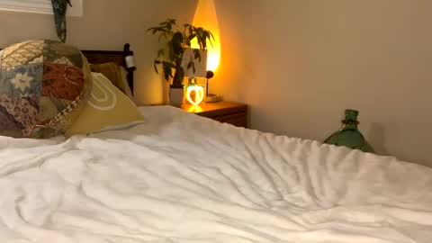 Snapshot of abbienextdoor chatting on February 8, 2025, 2:15 am Abbie online show from February 8, 2025, 2:15 am