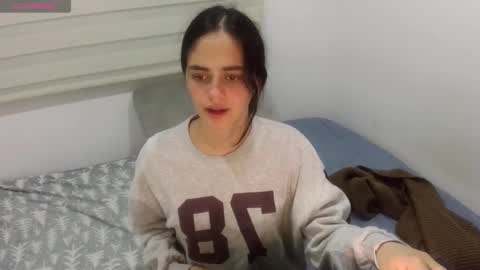 Snapshot of abby_jensen chatting on September 25, 2025, 3:21 am abby jense online show from September 25, 2025, 3:21 am