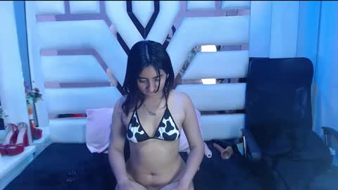 Snapshot of abby_pop_ chatting on October 2, 2025, 1:51 pm abby pop online show from October 2, 2025, 1:51 pm