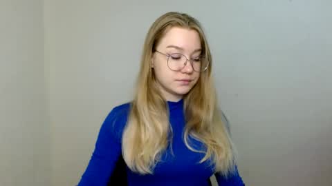 Abby Lovense is active online show from May 30, 2026, 9:17 am