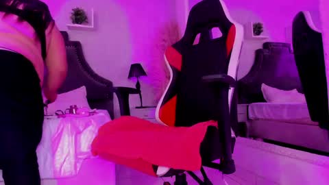 Snapshot of abbyrogers1 chatting on May 4, 2026, 4:52 am abbyrogers1 online show from May 4, 2026, 4:52 am
