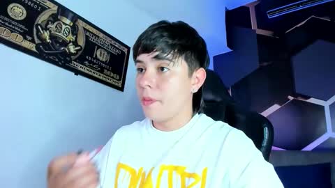 Snapshot of abbysmiitth_ chatting on November 22, 2025, 12:04 pm Abby Smith online show from November 22, 2025, 12:04 pm