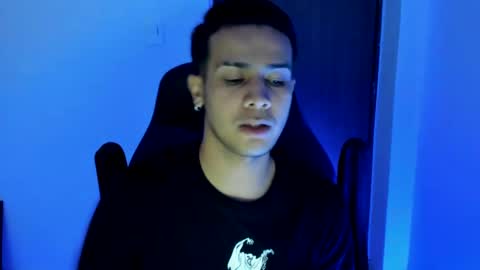 Snapshot of abelasburgo chatting on December 31, 2024, 5:11 am Independence model AbelAsburgo online show from December 31, 2024, 5:11 am