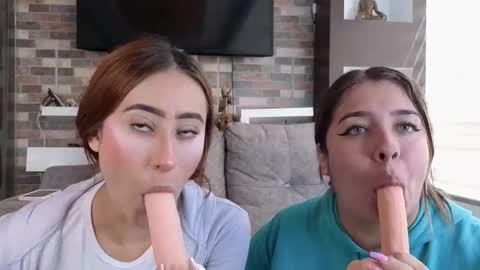 Snapshot of abella_as chatting on September 23, 2025, 2:09 pm Abella online show from September 23, 2025, 2:09 pm