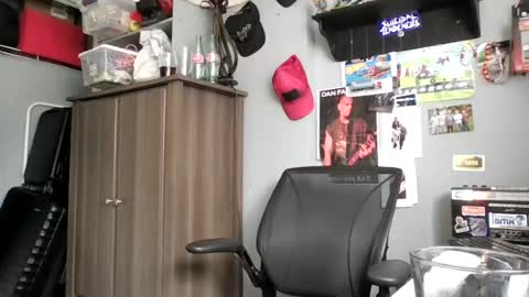 AJ online show from July 1, 2026, 7:46 pm