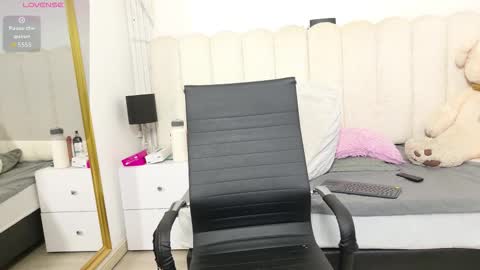 abi_doll online show from February 23, 2026, 12:46 pm