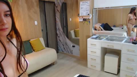 Snapshot of abigailowensss chatting on October 23, 2025, 8:24 am abigailowensss online show from October 23, 2025, 8:24 am