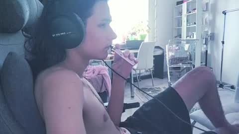 hi  cum in pvt noi extra tip online show from April 16, 2026, 8:48 am