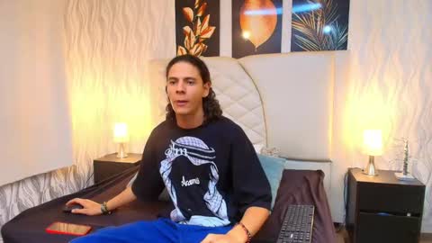  Abrovanel online show from April 22, 2026, 9:49 pm