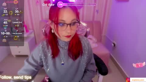 abril_ch_ online show from January 2, 2025, 10:48 am