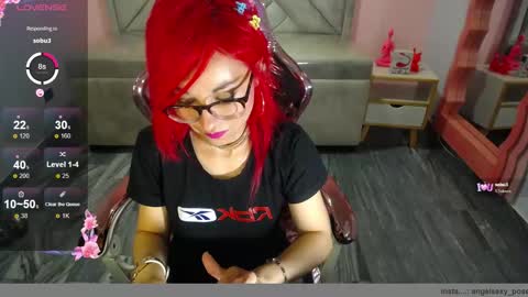 abril_ch_ online show from November 27, 2025, 10:50 am