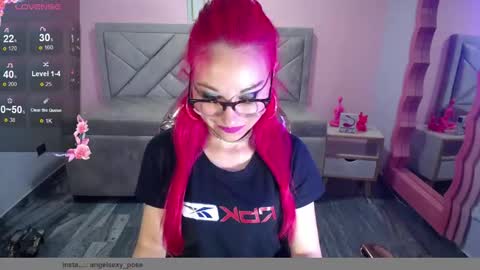 abril_ch_ online show from November 29, 2025, 10:51 am