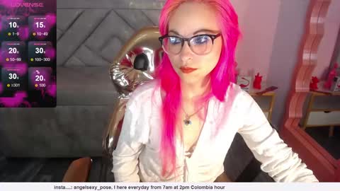 abril_ch_ online show from February 14, 2026, 12:24 pm