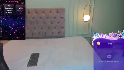 Abril jones online show from December 31, 2024, 10:15 am