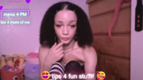 Peach online show from April 17, 2026, 3:09 am