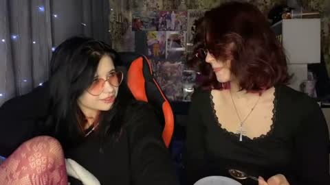absent_fairy online show from June 18, 2026, 6:01 pm