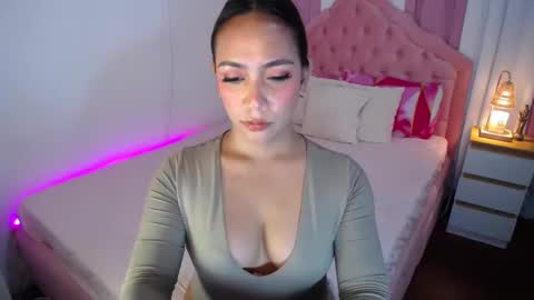 Snapshot of absolutely_gurjuice69 chatting on February 25, 2025, 8:41 pm Hope online show from February 25, 2025, 8:41 pm