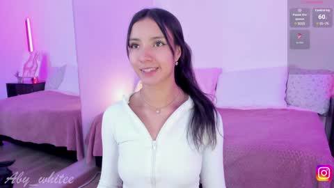 Snapshot of aby_whitee chatting on February 2, 2025, 4:15 am Aby online show from February 2, 2025, 4:15 am