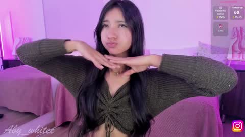 Snapshot of aby_whitee chatting on February 8, 2025, 4:14 am Aby online show from February 8, 2025, 4:14 am