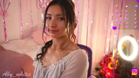 Snapshot of aby_whitee chatting on October 18, 2025, 1:08 am Aby online show from October 18, 2025, 1:08 am