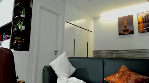 MAIYA online show from February 11, 2025, 8:26 am