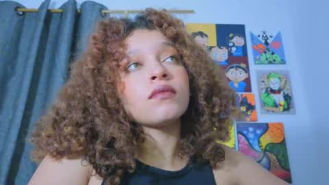 Snapshot of ada_gales_ chatting on April 29, 2026, 3:43 am Isa online show from April 29, 2026, 3:43 am