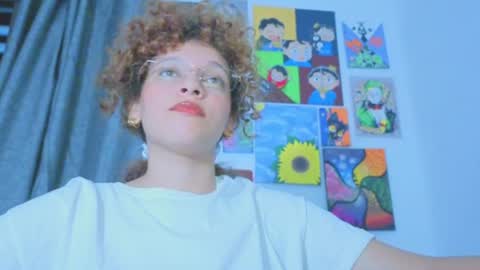 Snapshot of ada_gales_ chatting on June 18, 2026, 3:29 am Isa online show from June 18, 2026, 3:29 am
