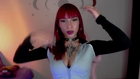 Snapshot of ada_luna01 chatting on September 9, 2025, 5:07 am online show from September 9, 2025, 5:07 am