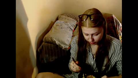 Snapshot of adagretta chatting on December 8, 2024, 12:41 pm adagretta online show from December 8, 2024, 12:41 pm