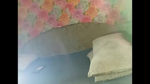 AdaJuliette online show from April 14, 2026, 7:14 am