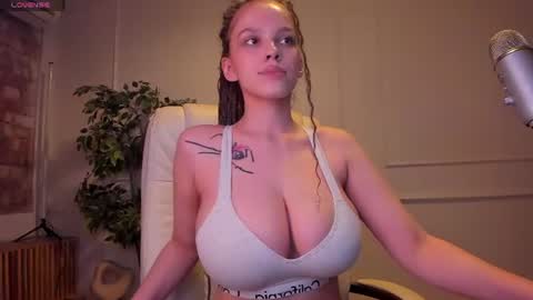 Snapshot of adalyn_glow chatting on June 13, 2026, 2:48 pm Adalyn online show from June 13, 2026, 2:48 pm