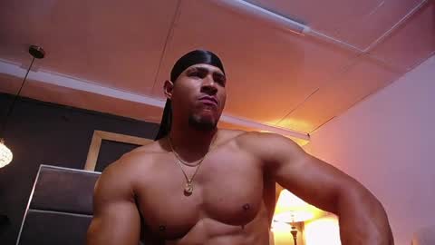 adam_fit19cm online show from April 7, 2026, 2:28 pm