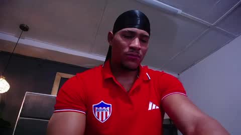 adam_fit19cm online show from June 3, 2026, 2:08 pm