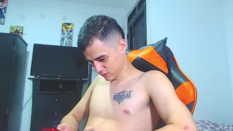 adam hot11 online show from April 3, 2026, 12:30 am