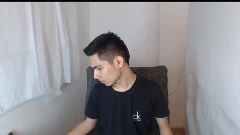 Snapshot of adam_sinclair chatting on January 16, 2026, 5:55 am adam_sinclair online show from January 16, 2026, 5:55 am