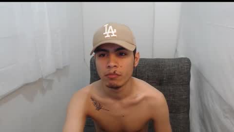 Snapshot of adam_sinclair chatting on February 9, 2026, 3:54 am adam_sinclair online show from February 9, 2026, 3:54 am