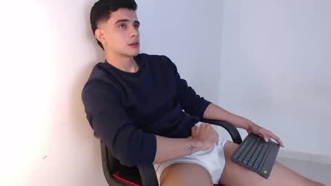 Hello guys excuse my absence I will be absent for several days for health reasons I hope you understand thank you very much. online show from October 9, 2025, 5:49 am