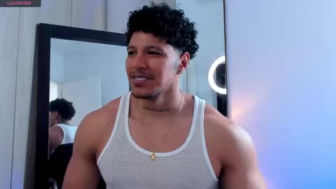 adambrocs1 online show from April 17, 2026, 5:49 pm