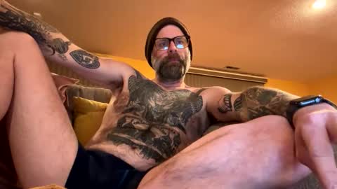 adamofeternia44 online show from March 4, 2026, 4:29 am