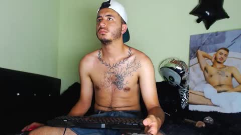 adamparker_ online show from November 4, 2025, 12:10 am