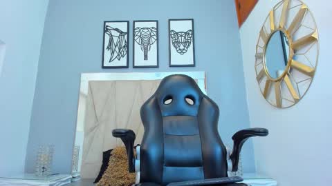 Snapshot of adams_bobby chatting on November 9, 2025, 11:19 am Adams Bobby online show from November 9, 2025, 11:19 am