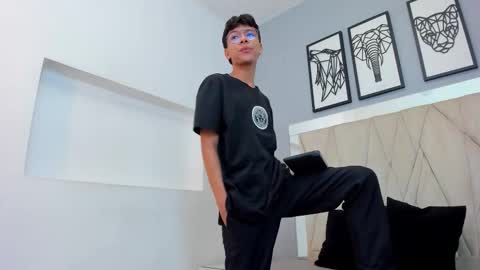 Adams Bobby online show from February 7, 2026, 11:47 am