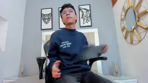 Adams Bobby online show from April 9, 2026, 11:04 am